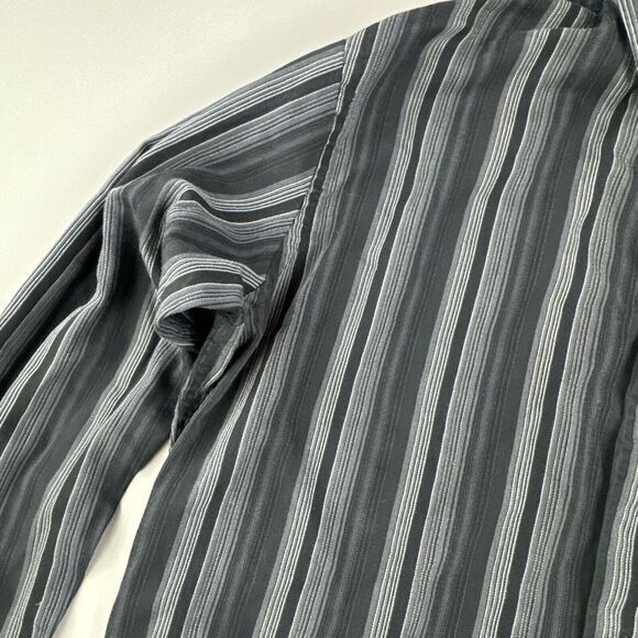 Van Heusen Shirt Men Medium Striped Casual Button Up Black Grey Work Travel GUC - Picture 5 of 8
